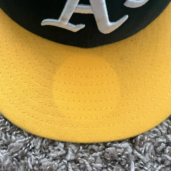 New Era A’s athletics Yellow/Green fitted hat size 7 1/4 - Picture 7 of 8
